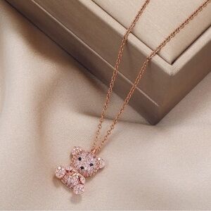 NWT! 24K Gold-Plated Y2K Bear Pendant Necklace with Sparkle - Perfect fo…